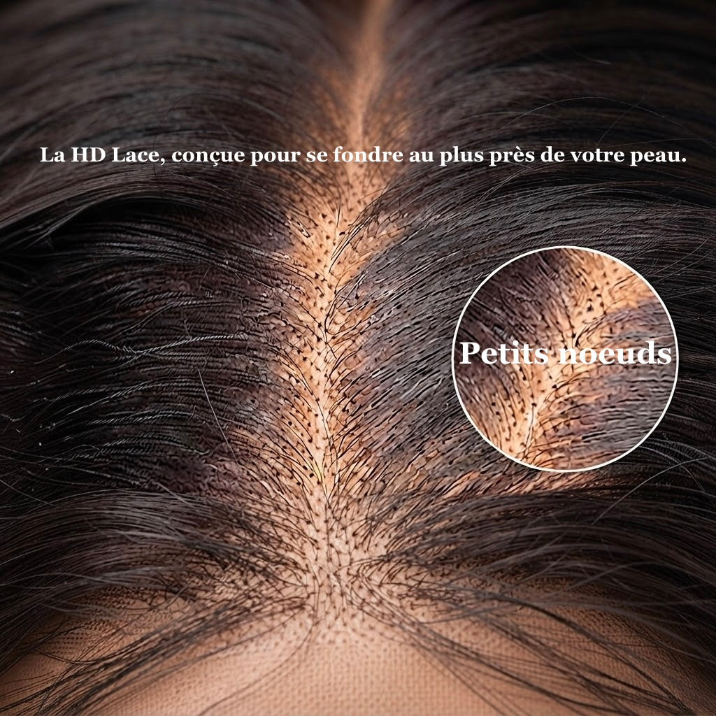 Gros plan sur la raie centrale de la perruque Naomi BYNERIMA, mettant en valeur la HD lace transparente et les petits nœuds décolorés.